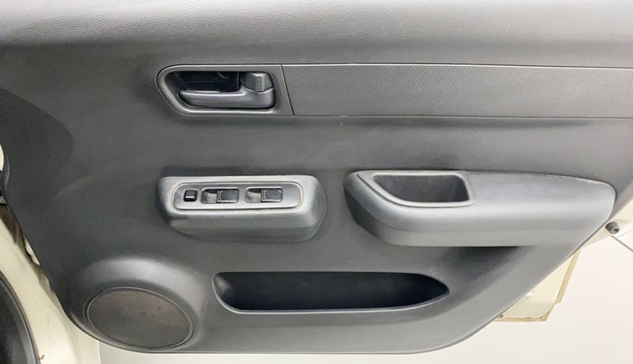 2011 Maruti Swift LXI, Petrol, Manual, 66,916 km, Driver Side Door Panels Control