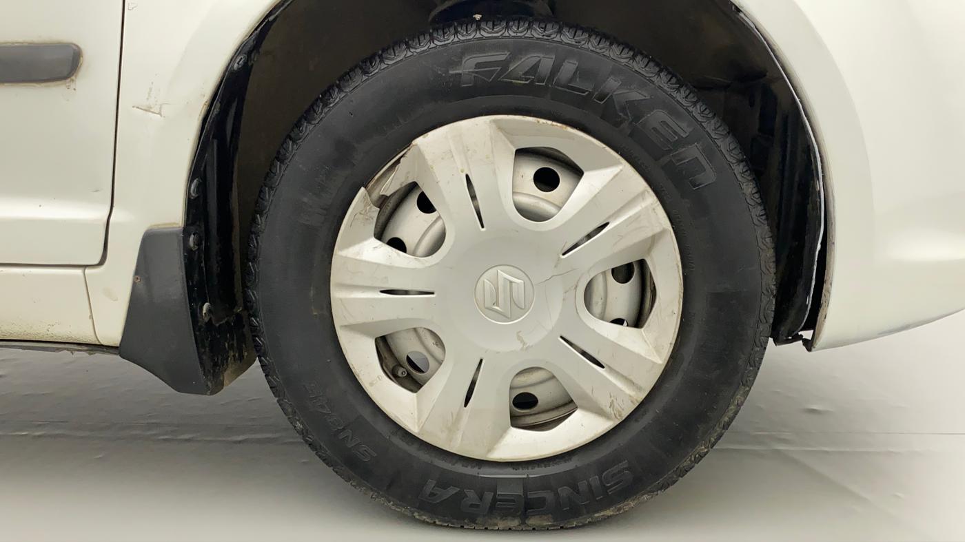2011 Maruti Swift LXI, Petrol, Manual, 66,916 km, Right Front Wheel