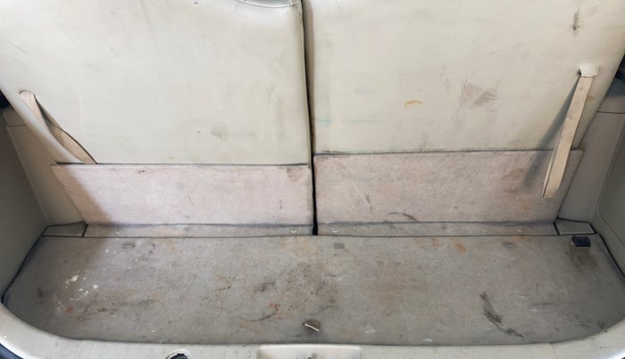 2017 Maruti Ertiga ZDI + SHVS, Diesel, Manual, 68,376 km, Boot Inside