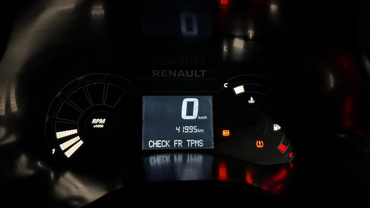 2023 Renault TRIBER RXT, Petrol, Manual, 42,037 km, Odometer Image