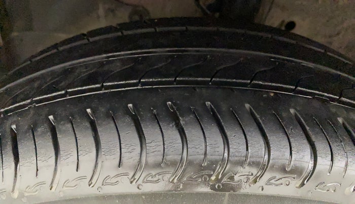 2018 Honda Amaze 1.2L I-VTEC V, Petrol, Manual, 19,812 km, Left Front Tyre Tread