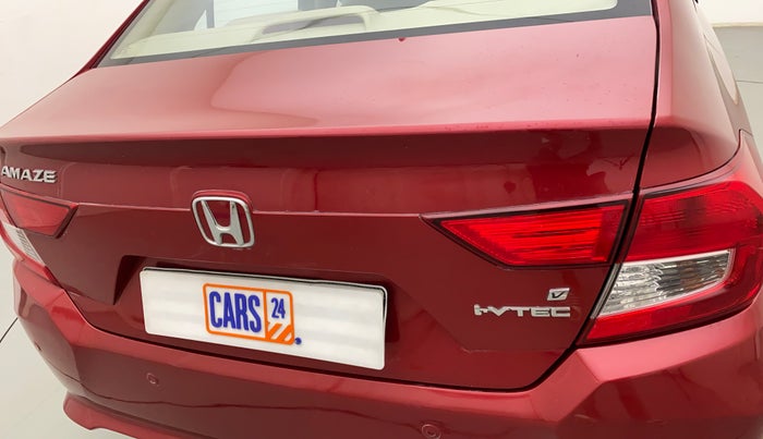 2018 Honda Amaze 1.2L I-VTEC V, Petrol, Manual, 19,812 km, Dicky (Boot door) - Minor scratches