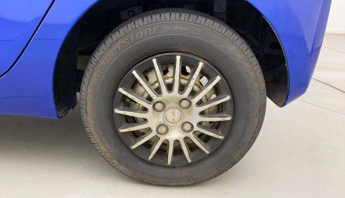 2013 Hyundai Eon ERA +, Petrol, Manual, 52,123 km, Left Rear Wheel
