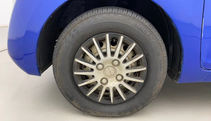 2013 Hyundai Eon ERA +, Petrol, Manual, 52,123 km, Left Front Wheel