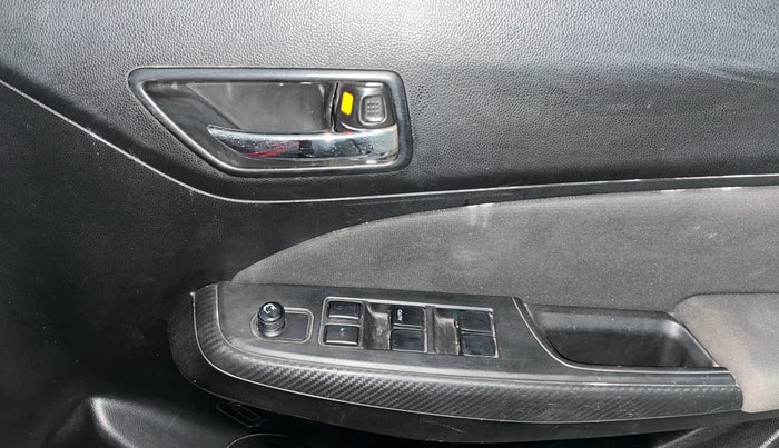 2018 Maruti Swift VXI, Petrol, Manual, 64,432 km, Driver Side Door Panels Control