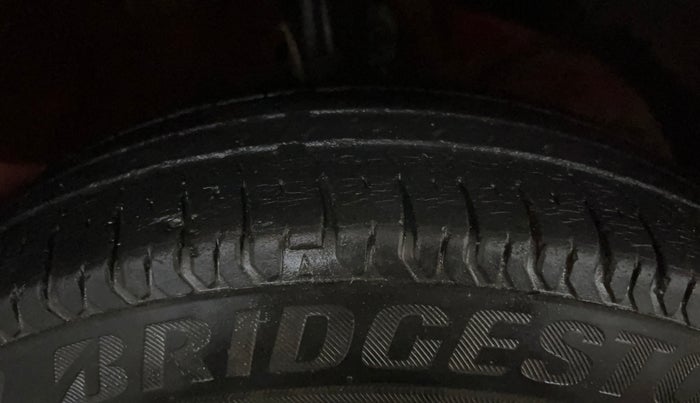 2018 Maruti Swift VXI, Petrol, Manual, 64,432 km, Right Front Tyre Tread