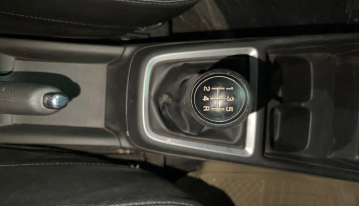 2018 Maruti Swift VXI, Petrol, Manual, 64,432 km, Gear Lever