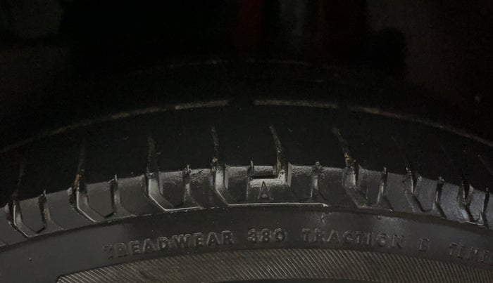 2018 Maruti Swift VXI, Petrol, Manual, 64,432 km, Left Rear Tyre Tread