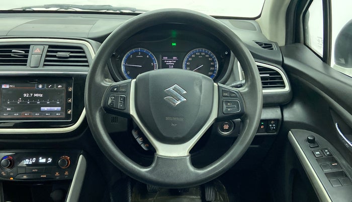 2015 Maruti S Cross ZETA 1.3, Diesel, Manual, 1,52,026 km, Steering Wheel Close Up