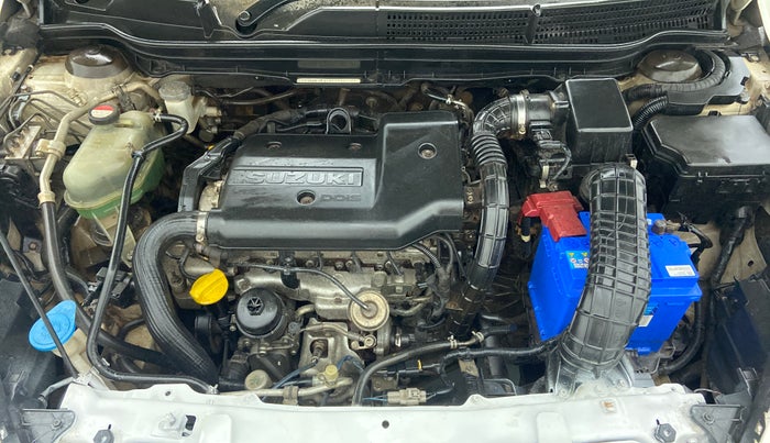 2015 Maruti S Cross ZETA 1.3, Diesel, Manual, 1,52,026 km, Open Bonet