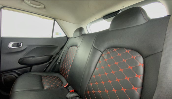 2021 Hyundai VENUE S 1.2, Petrol, Manual, 50,177 km, Right Side Rear Door Cabin