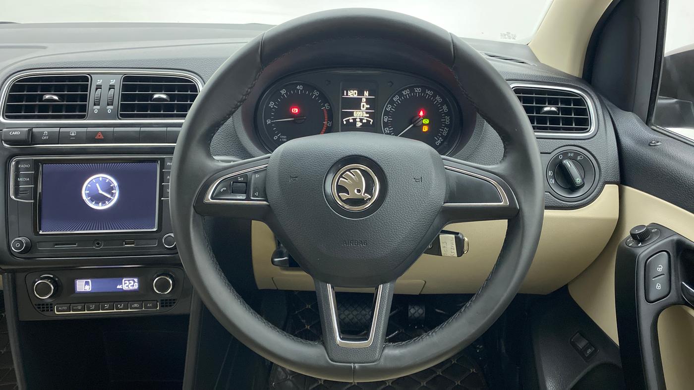 2020 Skoda Rapid 1.0 AMBITION TSI AT, Petrol, Automatic, 7,270 km, Steering Wheel Close Up