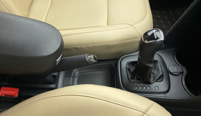 2020 Skoda Rapid 1.0 AMBITION TSI AT, Petrol, Automatic, 7,270 km, Gear Lever
