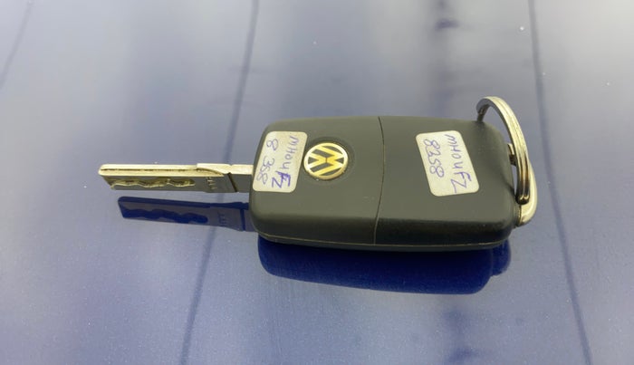 2012 Volkswagen Vento HIGHLINE DIESEL 1.6, Diesel, Manual, 93,894 km, Key Close Up