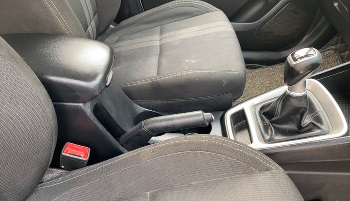 2020 Hyundai VENUE SX 1.5 CRDI, Diesel, Manual, 45,316 km, Gear Lever