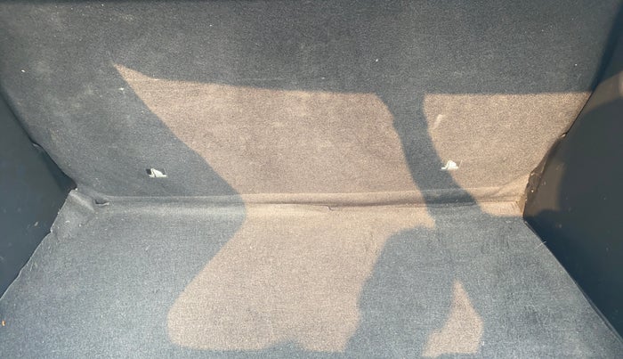 2020 Hyundai VENUE SX 1.5 CRDI, Diesel, Manual, 45,316 km, Boot Inside