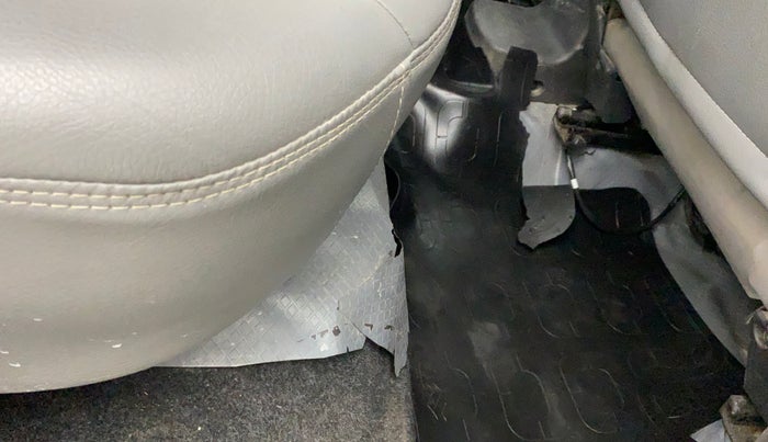 2013 Maruti Ritz VXI, Petrol, Manual, 54,850 km, Flooring - Carpet is minor damage