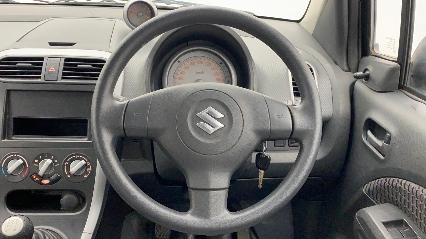 2013 Maruti Ritz VXI, Petrol, Manual, 54,850 km, Steering Wheel Close Up