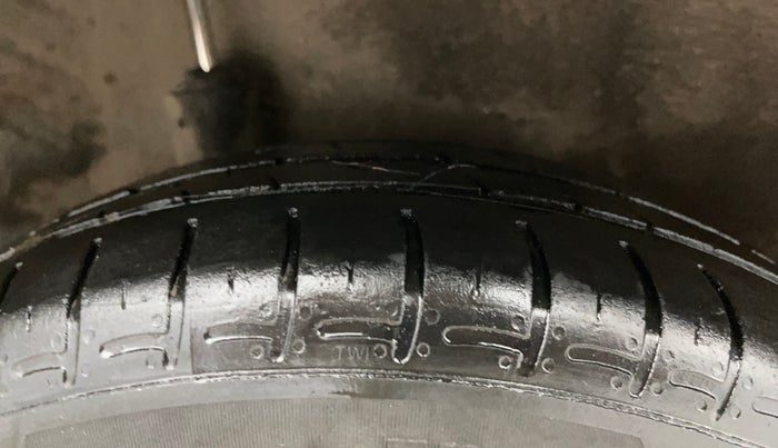 2016 Honda Amaze 1.2L I-VTEC S, Petrol, Manual, 53,646 km, Right Rear Tyre Tread