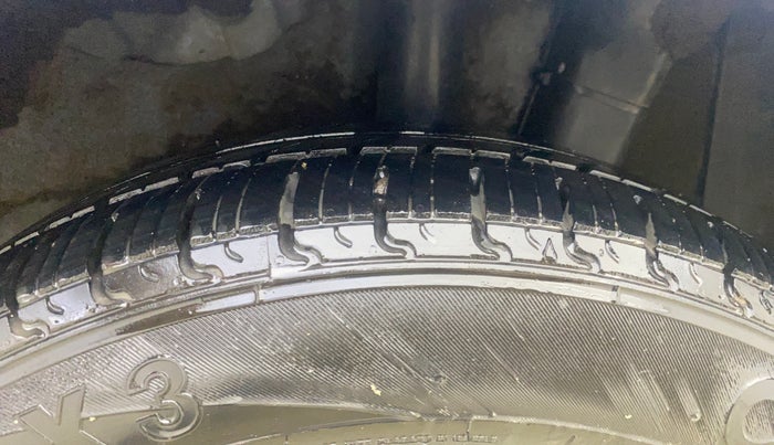 2014 Hyundai Xcent S 1.2, Petrol, Manual, 46,707 km, Left Rear Tyre Tread