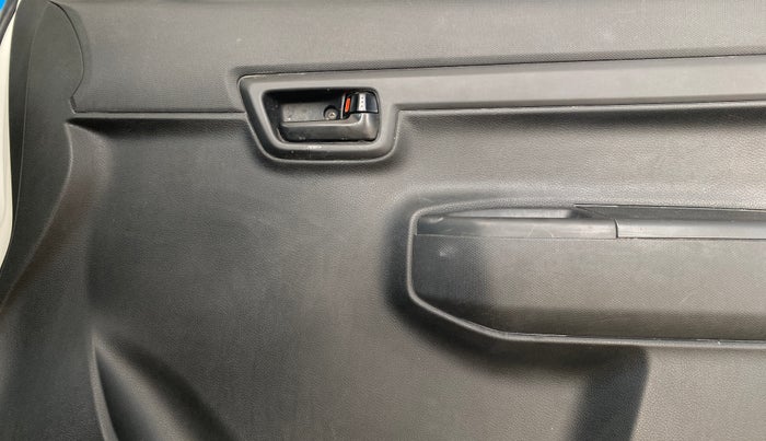 2020 Maruti S PRESSO VXI AMT, Petrol, Automatic, 49,009 km, Driver Side Door Panels Control