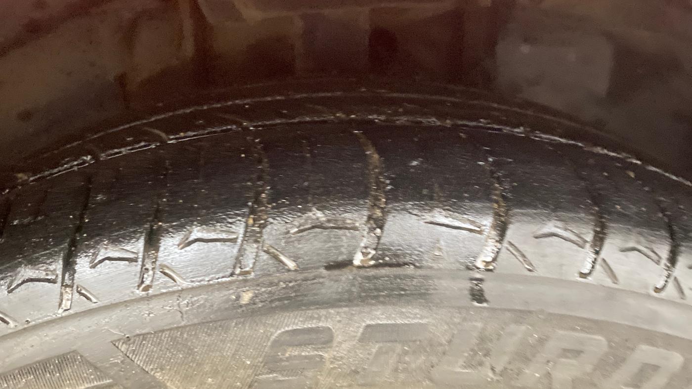 2020 Tata Tiago XZA PLUS PETROL, Petrol, Automatic, 98,344 km, Right Front Tyre Tread