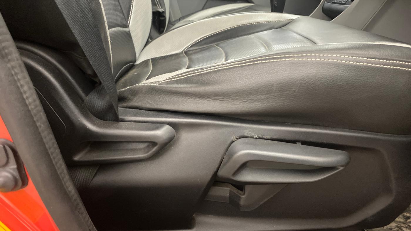 2020 Tata Tiago XZA PLUS PETROL, Petrol, Automatic, 98,344 km, Driver Side Adjustment Panel