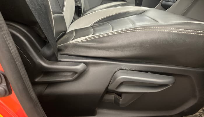 2020 Tata Tiago XZA PLUS PETROL, Petrol, Automatic, 98,344 km, Driver Side Adjustment Panel