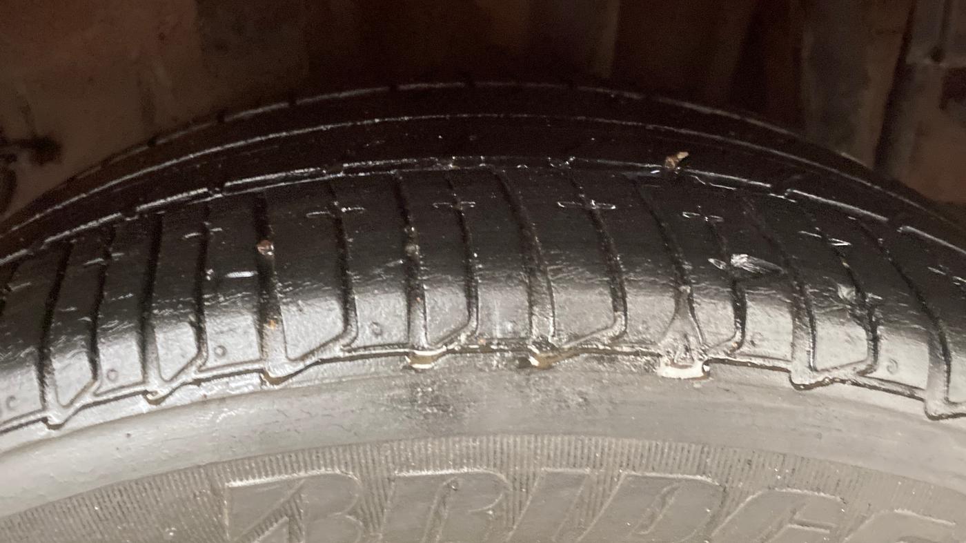 2020 Tata Tiago XZA PLUS PETROL, Petrol, Automatic, 98,344 km, Left Rear Tyre Tread