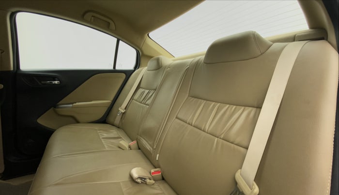 2016 Honda City V MT PETROL, Petrol, Manual, 64,273 km, Right Side Rear Door Cabin