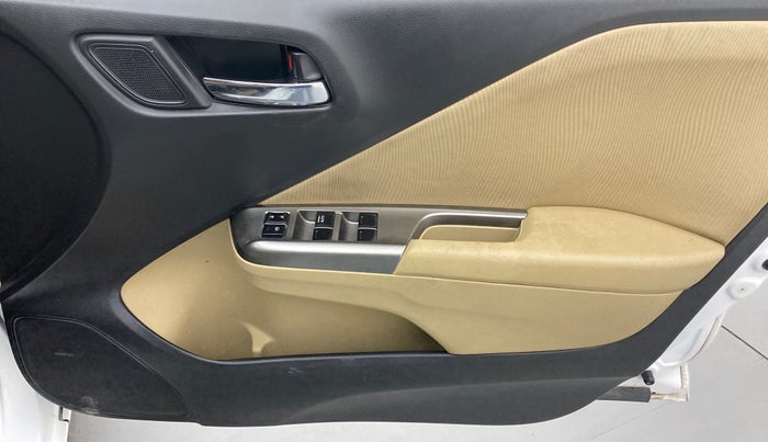 2016 Honda City V MT PETROL, Petrol, Manual, 64,273 km, Driver Side Door Panels Control