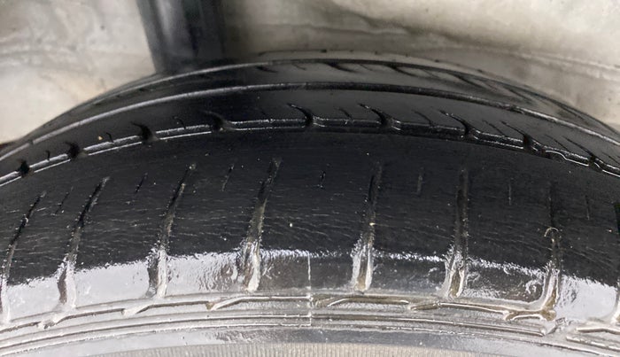 2016 Honda City V MT PETROL, Petrol, Manual, 64,273 km, Right Rear Tyre Tread