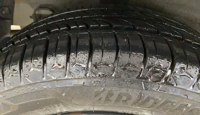 2015 Hyundai Grand i10 SPORTZ 1.2 KAPPA VTVT, Petrol, Manual, 46,802 km, Right Rear Tyre Tread