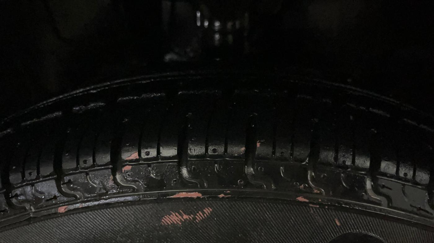 2019 Renault Kwid RXL, Petrol, Manual, 25,737 km, Left Front Tyre Tread