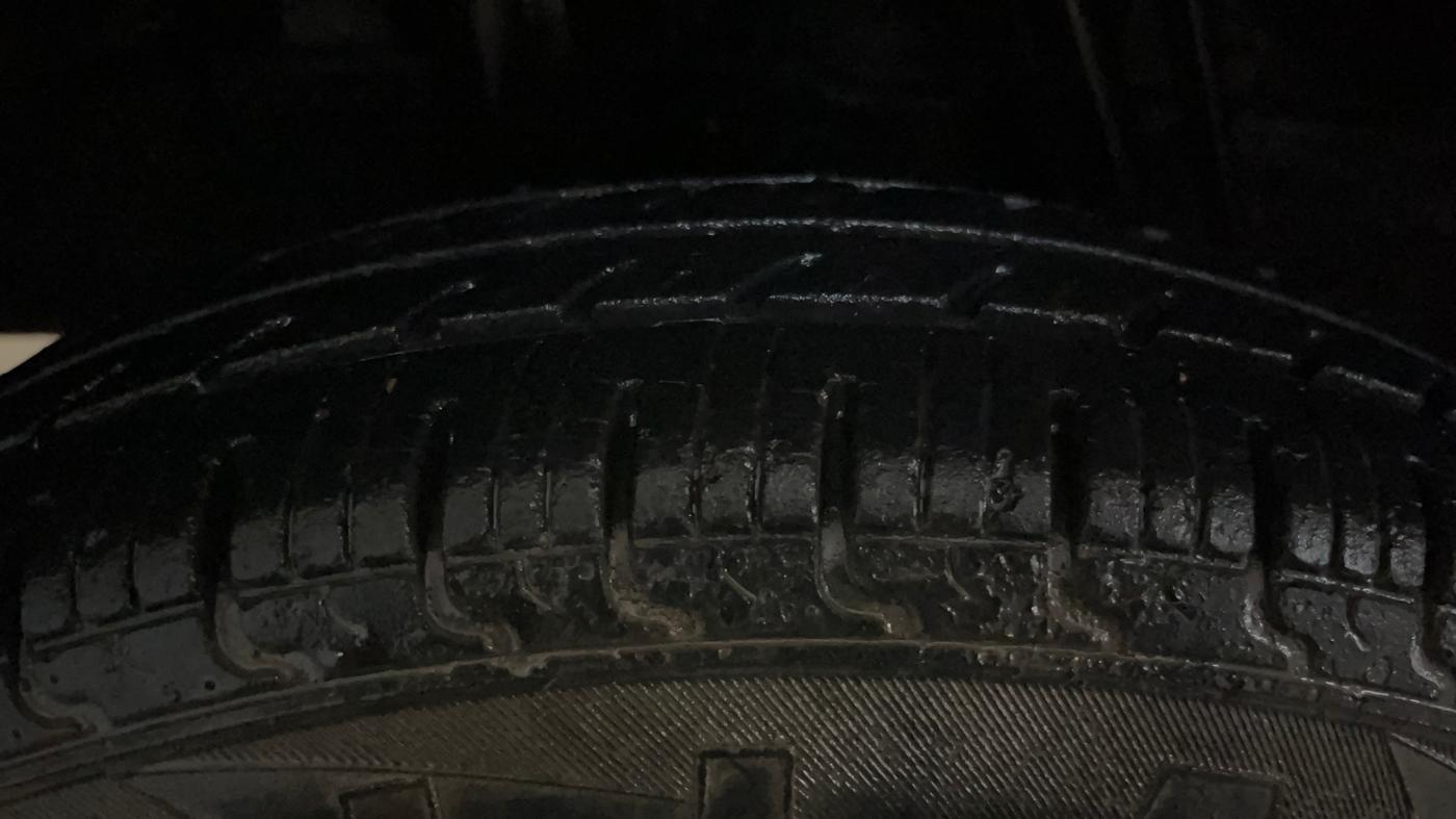 2019 Renault Kwid RXL, Petrol, Manual, 25,737 km, Right Rear Tyre Tread