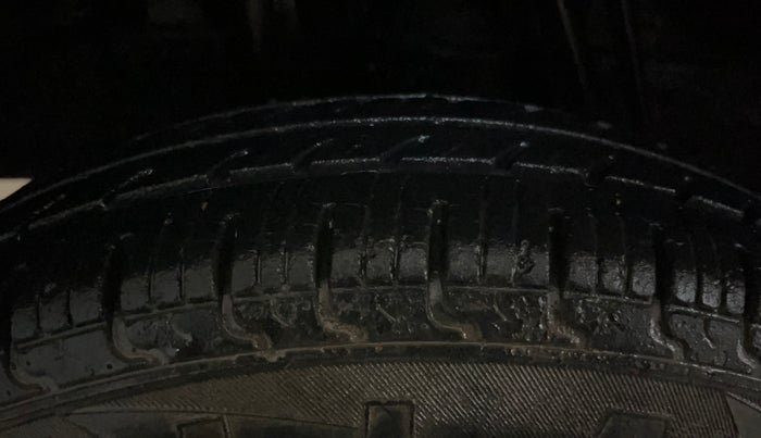 2019 Renault Kwid RXL, Petrol, Manual, 25,644 km, Right Rear Tyre Tread