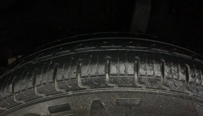 2019 Renault Kwid RXL, Petrol, Manual, 25,644 km, Left Rear Tyre Tread