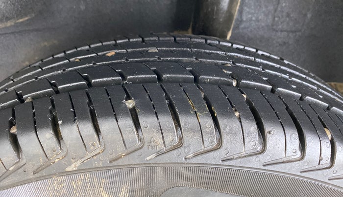 2019 Datsun Redi Go A, CNG, Manual, 20,796 km, Left Rear Tyre Tread