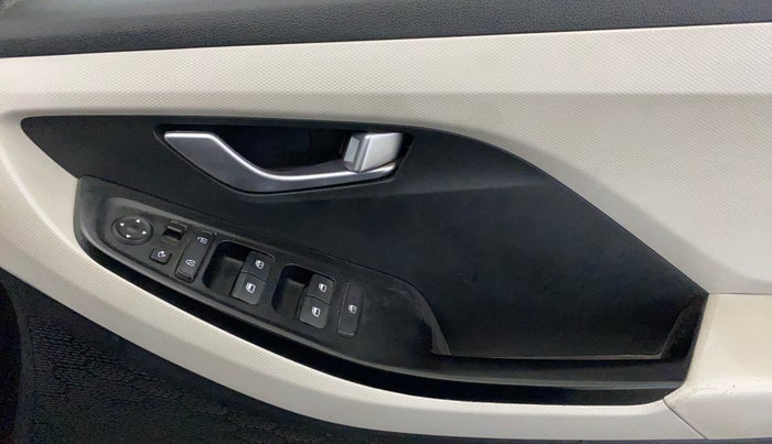 2022 Hyundai Creta SX IVT 1.5 PETROL, Petrol, Automatic, 44,604 km, Driver Side Door Panels Control