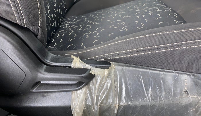 2020 Tata Tiago XE 1.2 REVOTRON, Petrol, Manual, 12,126 km, Driver Side Adjustment Panel