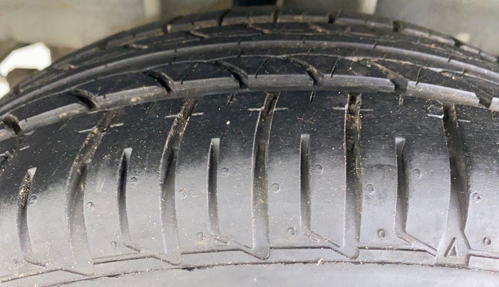 2020 Tata Tiago XE 1.2 REVOTRON, Petrol, Manual, 12,126 km, Right Rear Tyre Tread