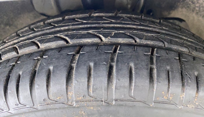 2020 Tata Tiago XE 1.2 REVOTRON, Petrol, Manual, 12,126 km, Right Front Tyre Tread
