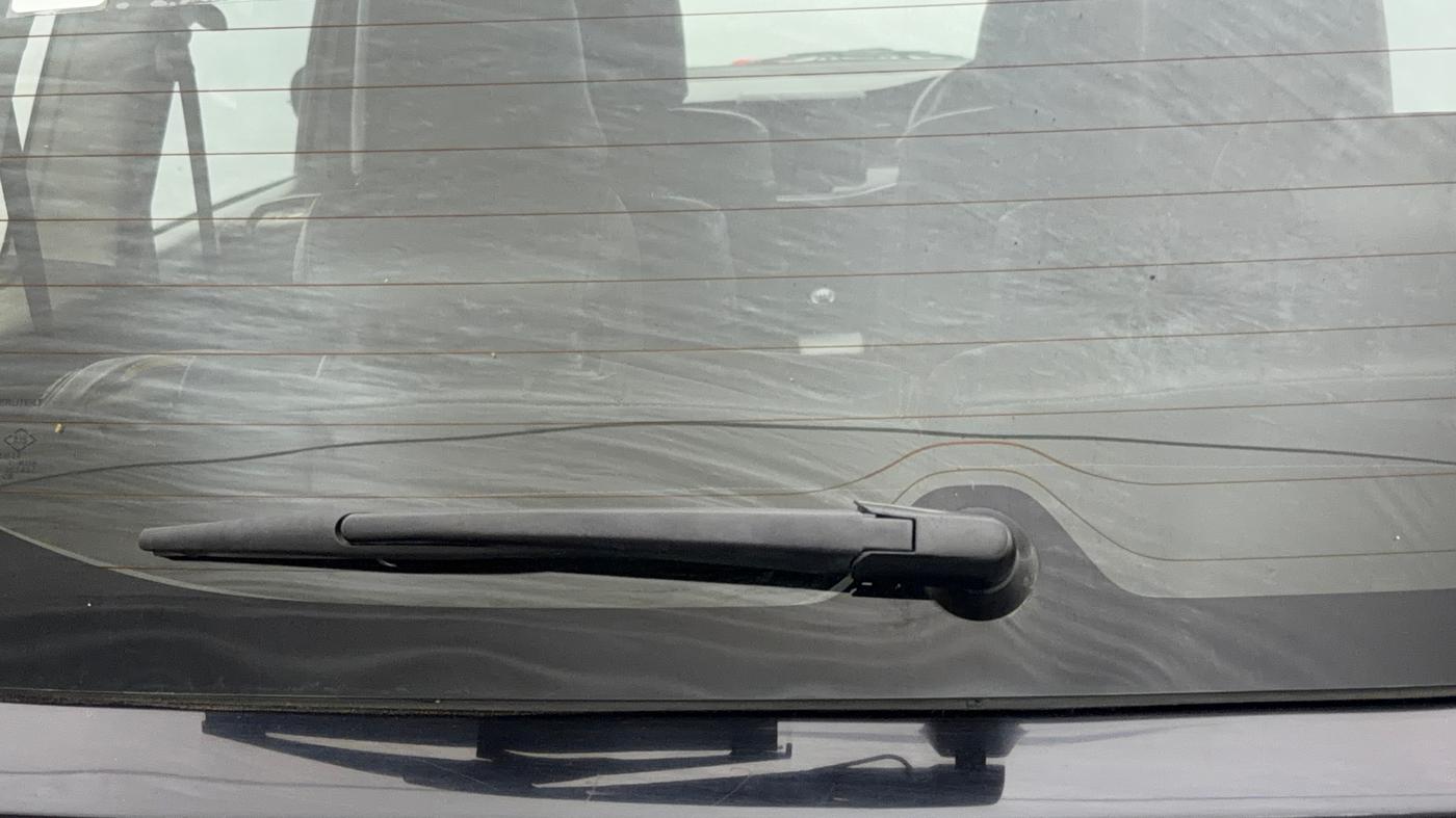 2021 Maruti XL6 ZETA MT, Petrol, Manual, 1,05,201 km, Rear Wiper