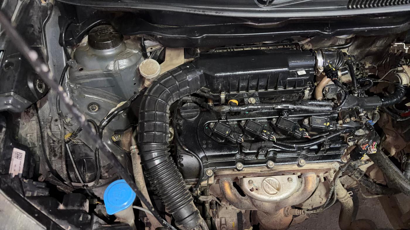 2021 Maruti XL6 ZETA MT, Petrol, Manual, 1,05,201 km, Engine View - Right