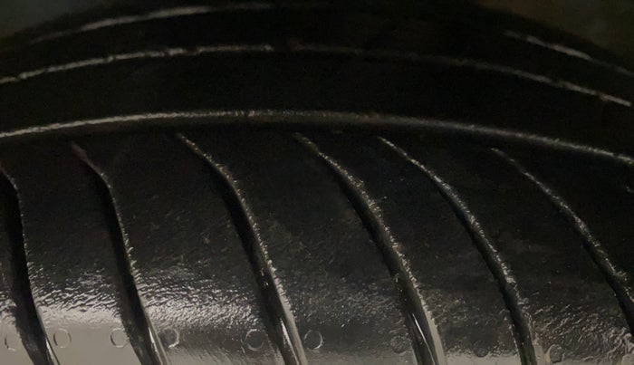 2015 Maruti Celerio VXI AMT, Petrol, Automatic, 75,130 km, Left Front Tyre Tread