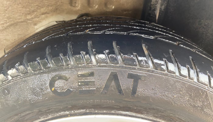 2012 Ford Fiesta TITANIUM DIESEL, Diesel, Manual, 67,185 km, Left Rear Tyre Tread