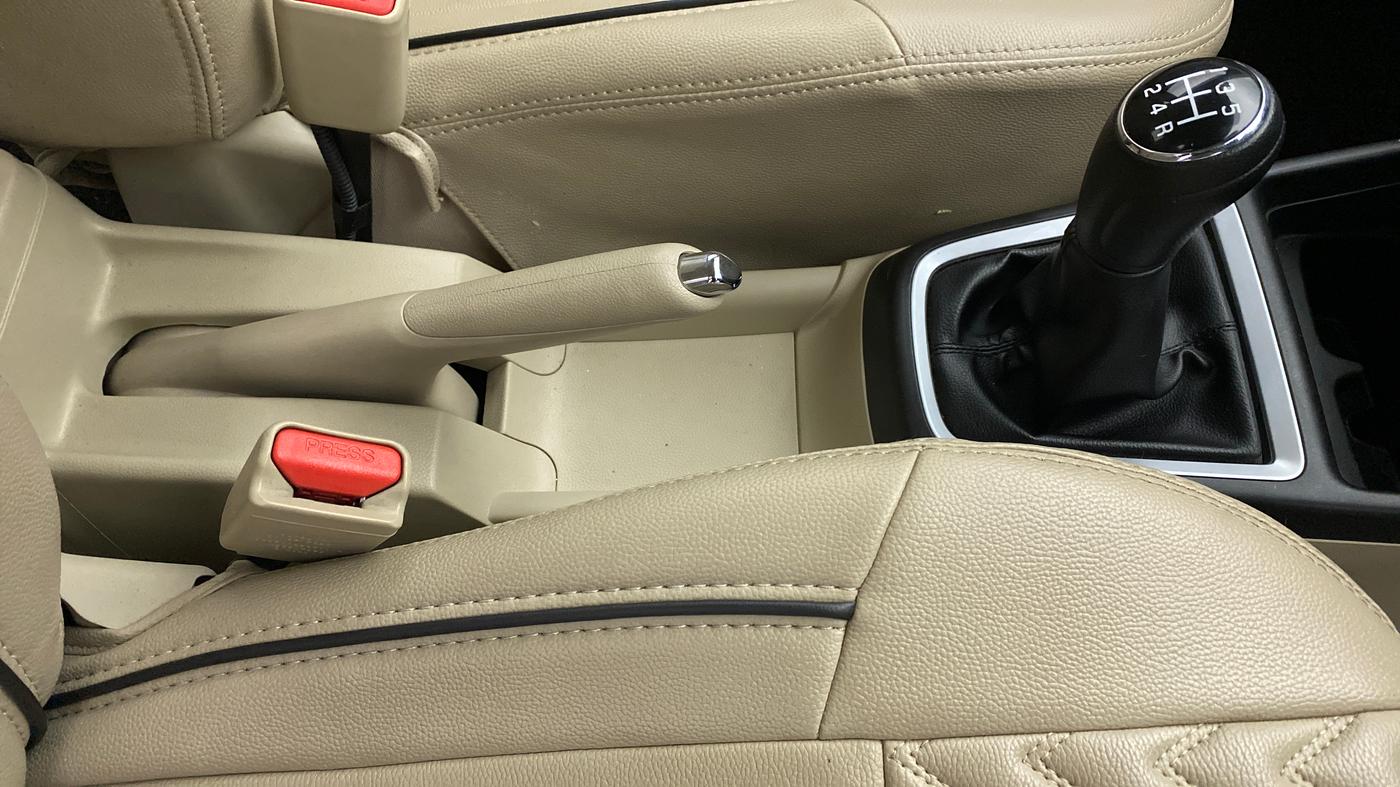 2020 Maruti Dzire VXI, Petrol, Manual, 9,415 km, Gear Lever