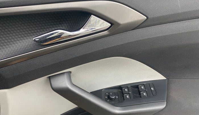 2021 Skoda KUSHAQ AMBITION 1.0L TSI AT, Petrol, Automatic, 76,745 km, Driver Side Door Panels Control