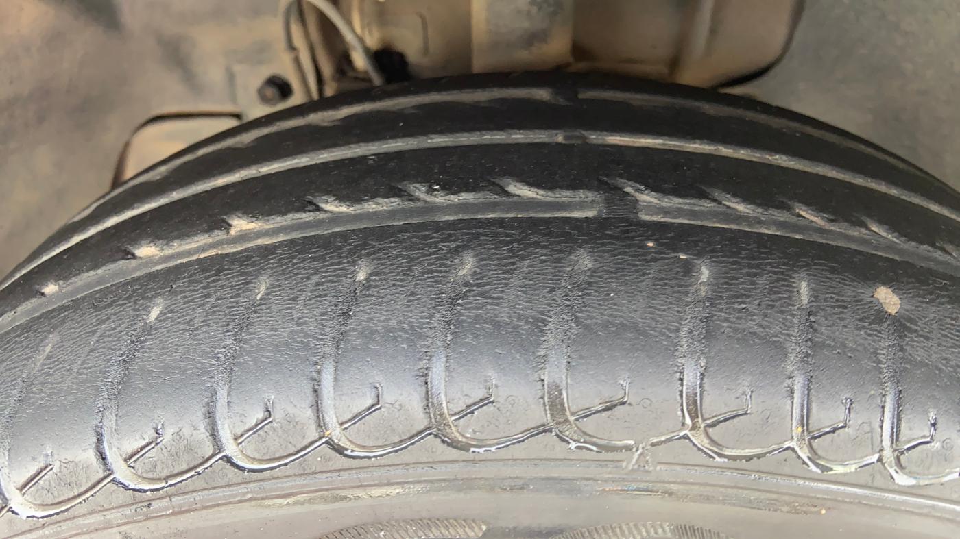 2016 Tata Tiago XZ PETROL, Petrol, Manual, 51,734 km, Left Front Tyre Tread