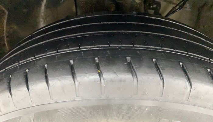 2021 Hyundai VENUE S 1.2, Petrol, Manual, 46,464 km, Left Front Tyre Tread